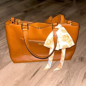 Steve Madden leather purse, brown with bow medium size